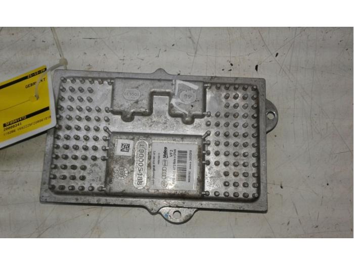 Używane Modułowy reflektor LED Seat Leon ST (5FF) 2.0 TDI 16V Cena € 135,45 Procedura marży oferowane przez Wessel Parts & Service B.V.