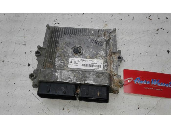 Used Engine management computer Opel Crossland (X) 1.2 Turbo 12V Price on request offered by Wessel Parts & Service B.V.