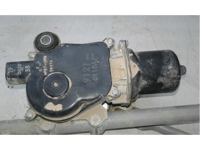 Front wiper motor from a Nissan Leaf (ZE1)  2019