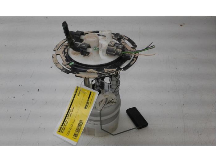 Usagé Pompe à carburant Nissan Micra (K14) 1.0 IG-T 100 Prix € 93,45 Règlement à la marge proposé par Wessel Parts & Service B.V.