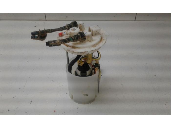 Bomba eléctrica de combustible de un Nissan Micra (K14) 1.5 dCi 2020