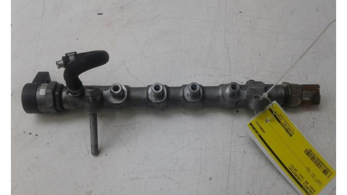 Usagé Système d'injection Audi A4 Avant (B8) 2.0 TDI 16V Prix € 82,95 Règlement à la marge proposé par Wessel Parts & Service B.V.