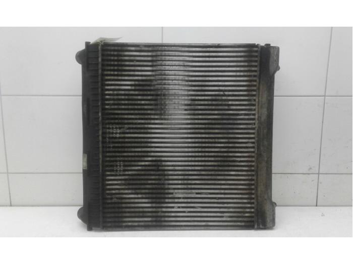 Used Radiator Landrover Range Rover III (LM) 3.6 TDV8 32V Price € 114,45 Margin scheme offered by Wessel Parts & Service B.V.