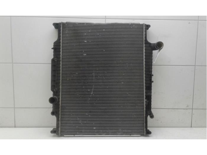 Used Radiator Landrover Range Rover III (LM) 3.6 TDV8 32V Price € 124,95 Margin scheme offered by Wessel Parts & Service B.V.