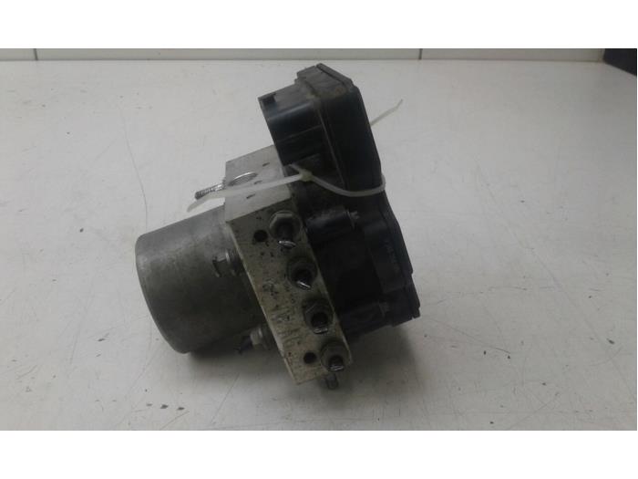 Usagé Pompe ABS Volkswagen Crafter (SY) 2.0 TDI FWD Prix € 261,45 Règlement à la marge proposé par Wessel Parts & Service B.V.