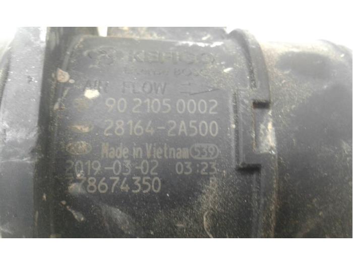 Airflow meter from a Kia Proceed (CD) 1.6 CRDi 16V 136 Eco-Dynamics+ 2019