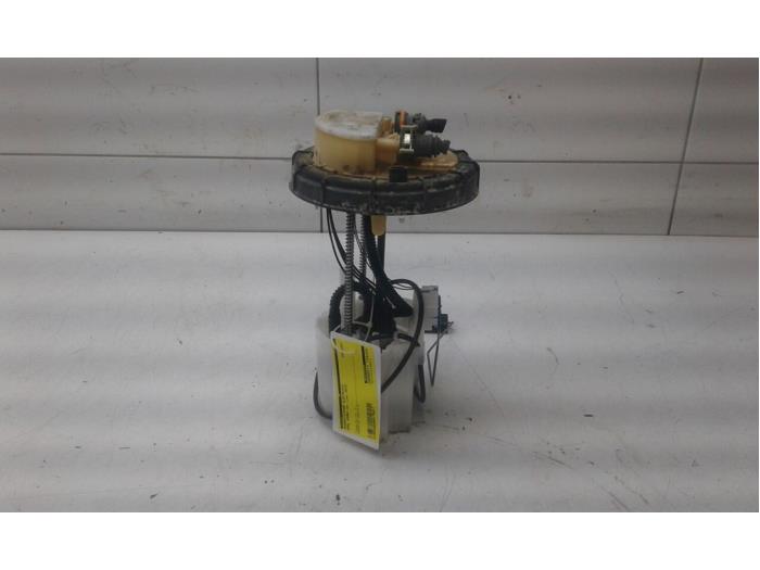 Gebrauchte Kraftstoffpumpe Elektrisch Opel Combo Life/Tour 1.5 CDTI 130 Preis € 103,95 Margenregelung angeboten von Wessel Parts & Service B.V.