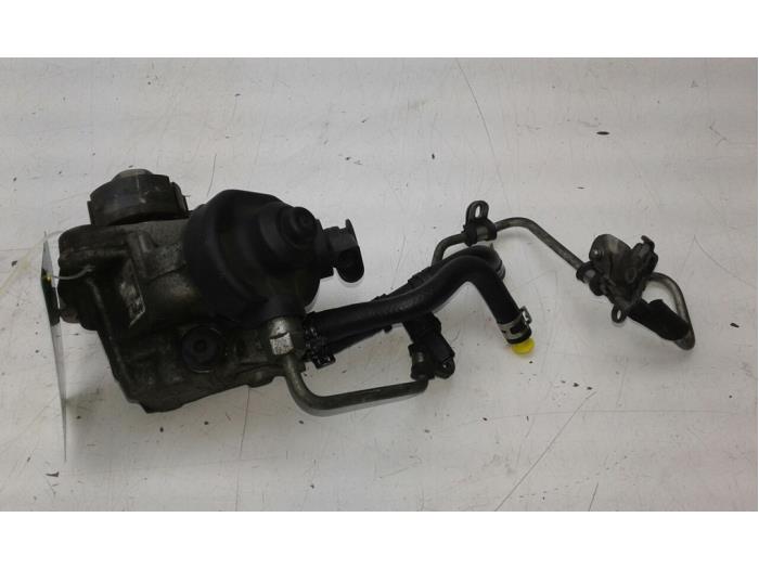 Begagnade Dieselpump Volkswagen Amarok 2.0 BiTDI 16V 163 4Motion Pris € 261,45 Marginaltabell erbjuds av Wessel Parts & Service B.V.