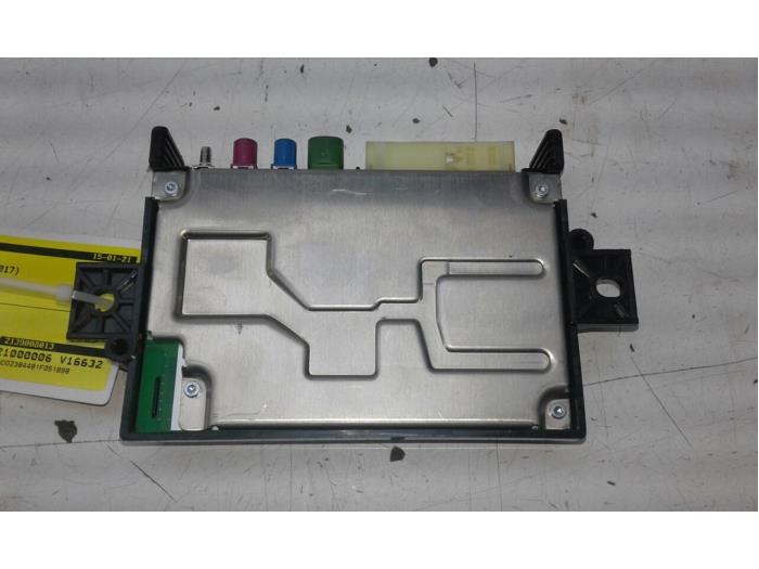 Usagé Ordinateur divers Mercedes E (R238) E-300 2.0 Turbo 16V Prix € 103,95 Règlement à la marge proposé par Wessel Parts & Service B.V.