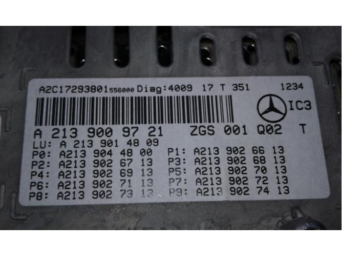 Compteur d'un Mercedes-Benz E (R238) E-300 2.0 Turbo 16V 2017