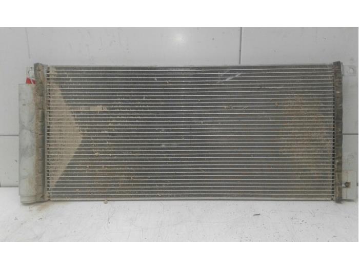 Usagé Radiateur clim Opel Mokka/Mokka X 1.4 Turbo 16V Bi-fuel ecoFLEX 4x2 Prix € 103,95 Règlement à la marge proposé par Wessel Parts & Service B.V.