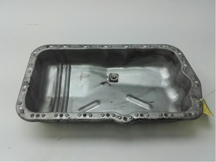 Gebrauchte Ölwanne Renault Master Preis € 72,45 Margenregelung angeboten von Wessel Parts & Service B.V.