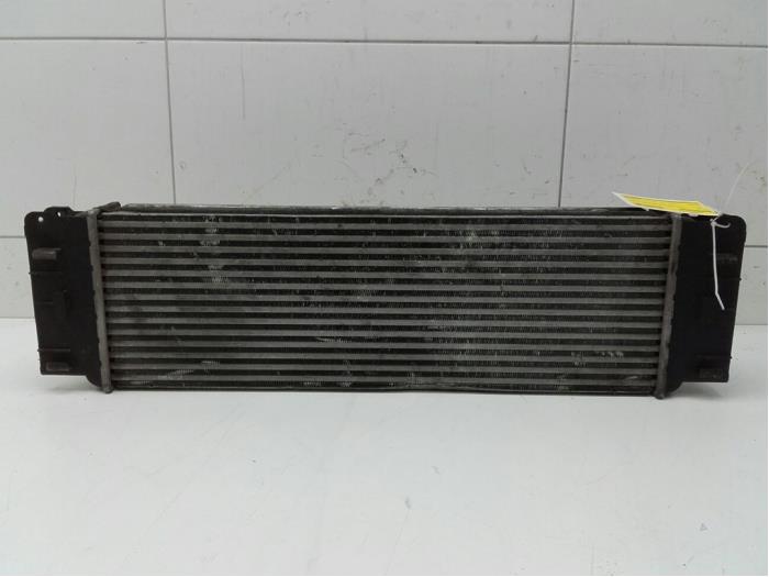 Usados Intercooler Mercedes Sprinter 3t (906.71) 211 CDI 16V 4x4 Precio € 78,75 Norma de margen ofrecido por Wessel Parts & Service B.V.