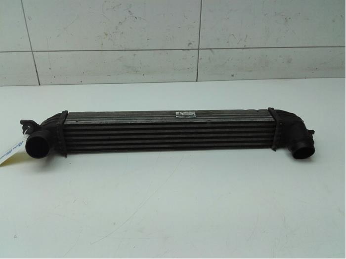 Usados Intercooler Mini Mini (R56) 1.6 One D 16V Precio € 103,95 Norma de margen ofrecido por Wessel Parts & Service B.V.