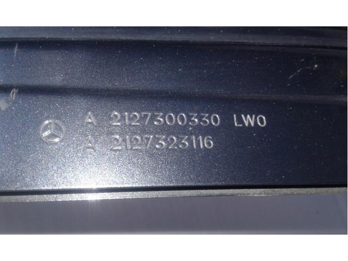 Rear door 4-door, left from a Mercedes-Benz E Estate (S212) E-220 CDI 16V BlueEfficiency, BlueTEC 2012
