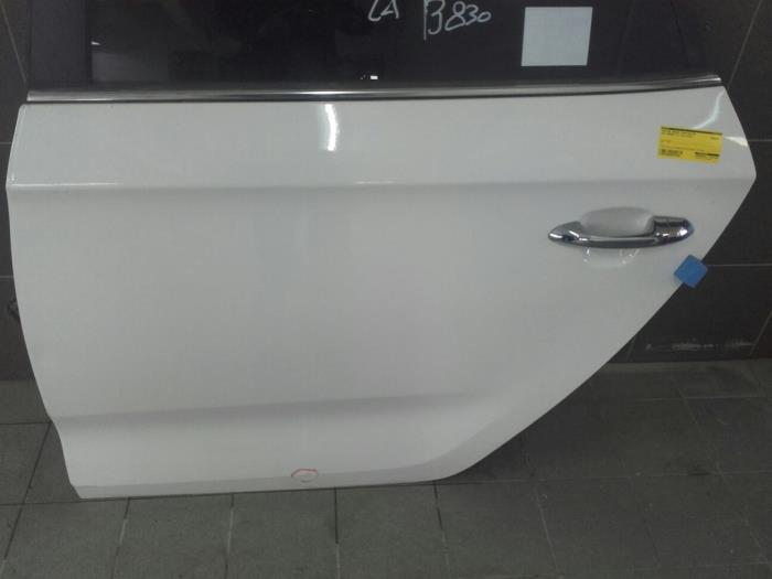 Porte arrière gauche d'un Kia Carens IV (RP) 1.6 GDI 16V 2018