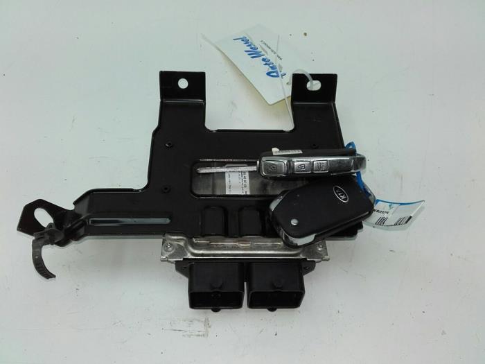 Used Engine management computer Kia Ceed (CDB5/CDBB) 1.4i 16V Price € 471,45 Margin scheme offered by Wessel Parts & Service B.V.