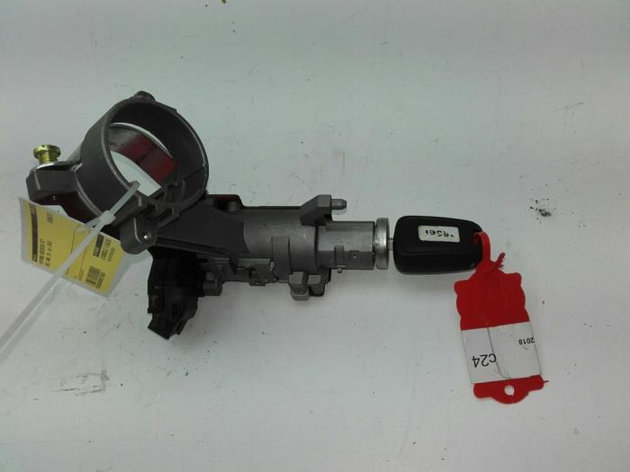 Begagnade Fjärrkontrollset Opel Karl 1.0 12V Pris på förfrågan erbjuds av Wessel Parts & Service B.V.