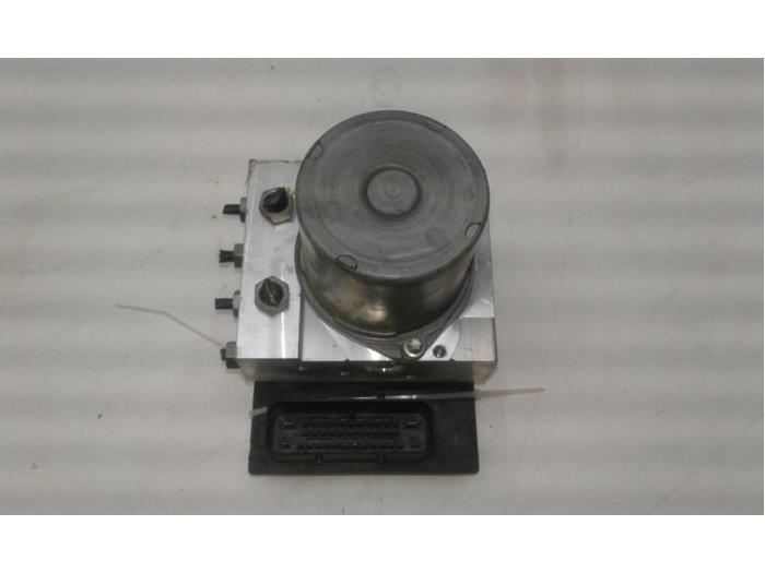 Gebrauchte ABS Pumpe BMW X3 (E83) 2.0d 16V Preis € 187,95 Margenregelung angeboten von Wessel Parts & Service B.V.