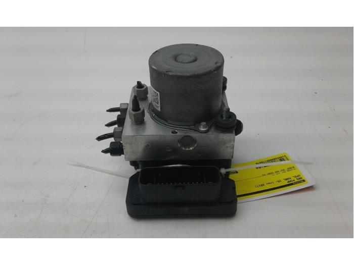 Begagnade ABS-pump Opel Karl 1.0 12V Pris € 183,75 Marginaltabell erbjuds av Wessel Parts & Service B.V.