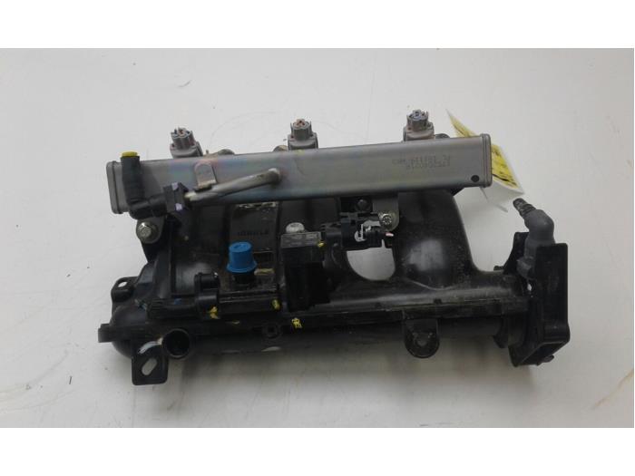 Używane Kolektor dolotowy Nissan Micra (K14) 1.0 IG-T 100 Cena € 208,95 Procedura marży oferowane przez Wessel Parts & Service B.V.