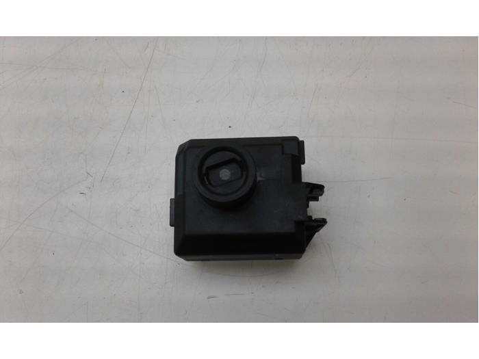 Begagnade Fjärrkontrollset Mercedes V (447.8) 2.1 220 CDI, 220 d 16V Pris på förfrågan erbjuds av Wessel Parts & Service B.V.