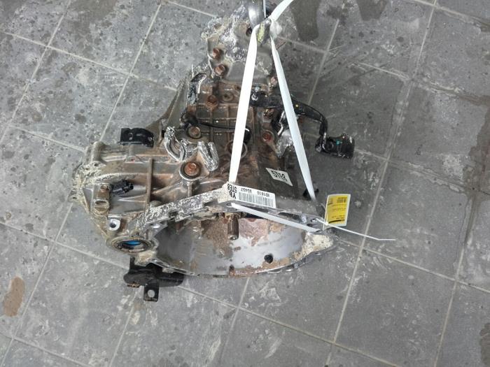 Gebrauchte Getriebe Kia Stonic (YB) 1.2 MPI 16V Preis auf Anfrage angeboten von Wessel Parts & Service B.V.