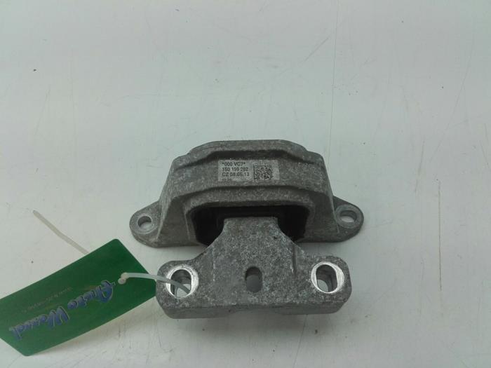Usagé Support moteur Volkswagen Up! (121) 1.0 12V 75 Prix € 51,45 Règlement à la marge proposé par Wessel Parts & Service B.V.