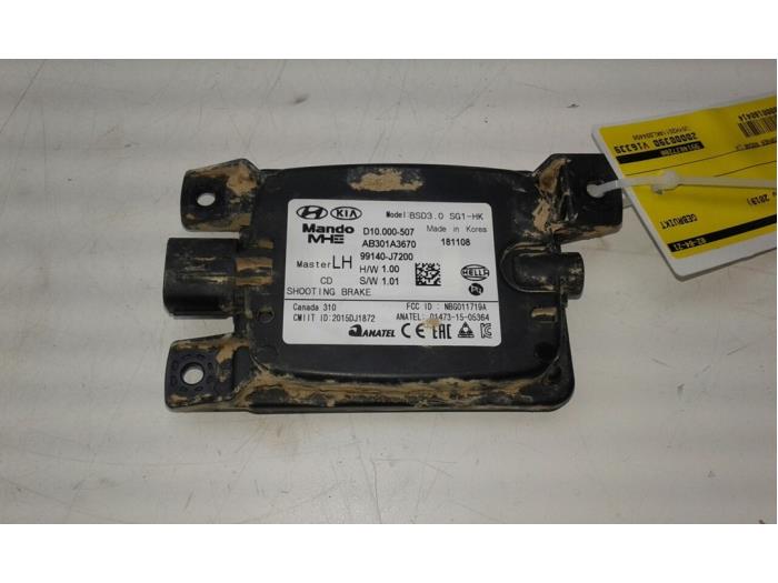 Begagnade Radarsensor Kia Proceed (CD) 1.0i T-GDi 12V Pris på förfrågan erbjuds av Wessel Parts & Service B.V.