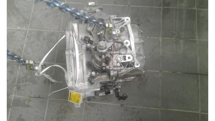 Usagé Boîte de vitesse Opel Insignia Sports Tourer Mk.II 1.6 CDTI 16V 136 Prix sur demande proposé par Wessel Parts & Service B.V.