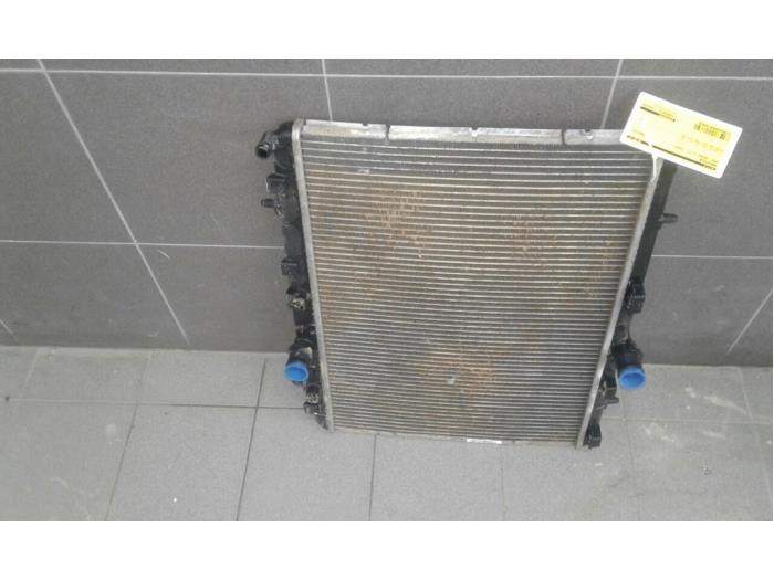 Usagé Radiateur Opel Crossland (X) 1.2 Turbo 12V Euro 6 Prix € 103,95 Règlement à la marge proposé par Wessel Parts & Service B.V.