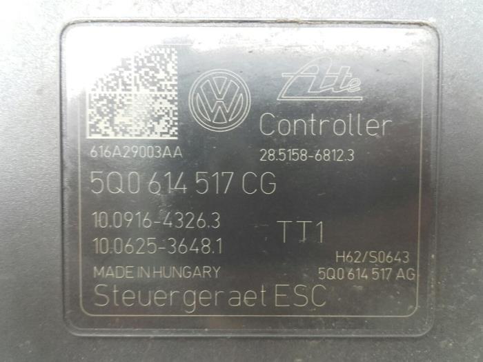 Bomba ABS de un Volkswagen Golf VII (AUA) 1.2 TSI 16V 2016