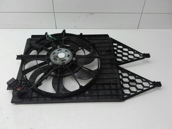 Używane Silnik wentylatora Seat Ibiza IV (6J5) 1.2 12V Cena € 93,45 Procedura marży oferowane przez Wessel Parts & Service B.V.