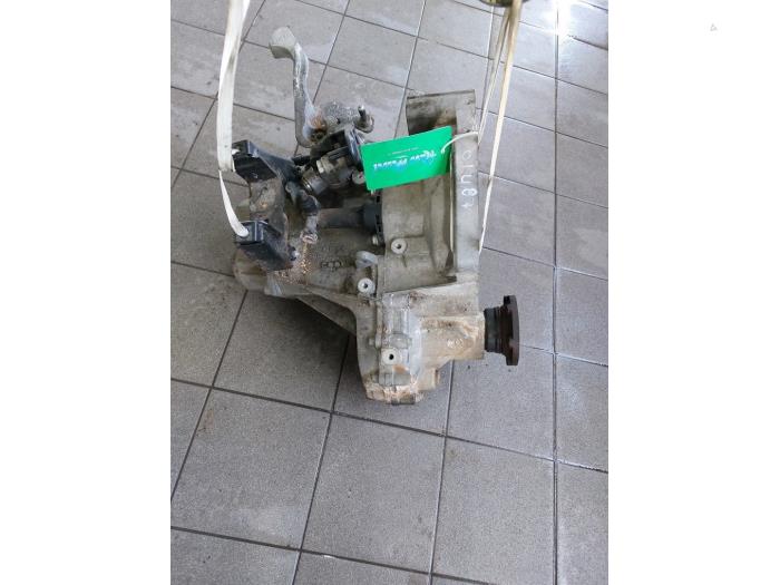 Gebrauchte Getriebe Skoda Fabia III Combi (NJ5) 1.2 TSI 16V Greentech Preis € 699,00 Margenregelung angeboten von Wessel Parts & Service B.V.