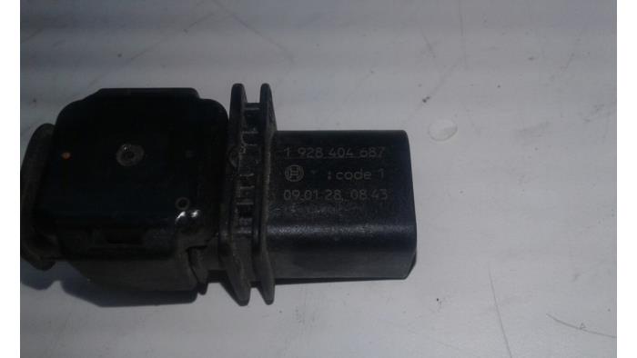 Lambda probe from a Volkswagen Passat (3C2) 2.0 TDI 16V Bluemotion 2010