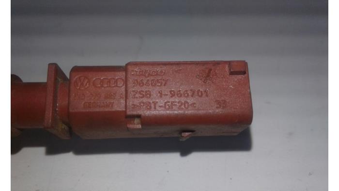 Sonde lambda d'un Volkswagen Passat (3C2) 2.0 TDI 16V Bluemotion 2010