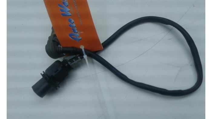 Usados Sonda Lambda Mercedes E Combi (S211) 2.2 E-220 CDI 16V Precio € 51,45 Norma de margen ofrecido por Wessel Parts & Service B.V.