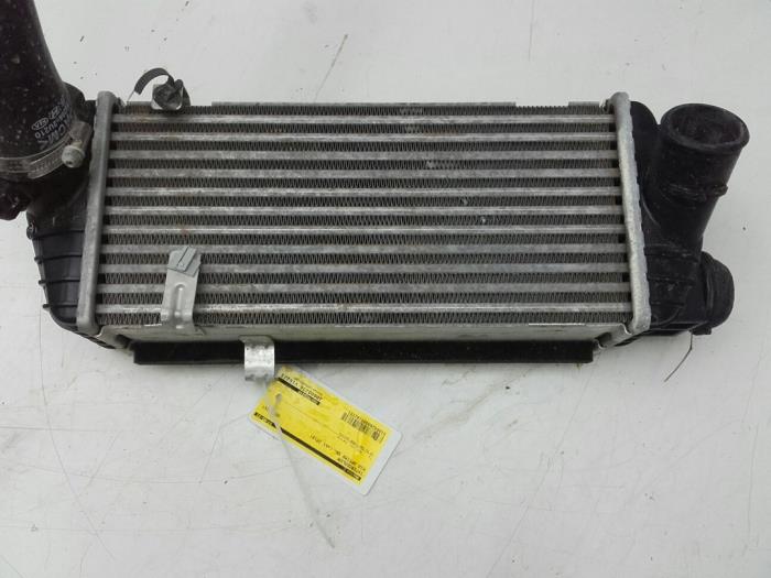 Usados Intercooler Kia Optima (JFA) 1.6 CRDi 16V Precio € 183,75 Norma de margen ofrecido por Wessel Parts & Service B.V.