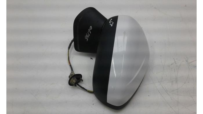 Wing mirror, left from a Opel Crossland (X) 1.2 12V 2020