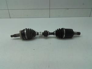Begagnade Drivaxel, vänster fram Kia Optima (JFA) 1.6 T-GDi 16V Pris € 149,00 Marginaltabell erbjuds av Autobedrijf G.H. Wessel B.V.