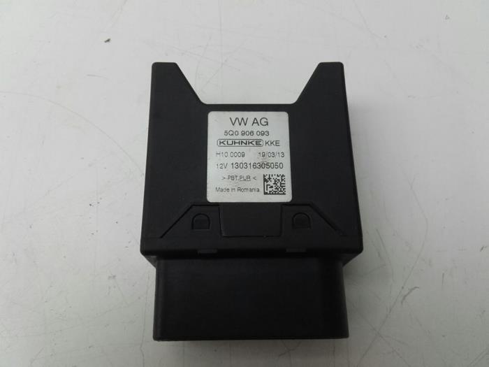 Usagé Module pompe carburant Volkswagen Golf VII (AUA) 1.4 TSI 16V Prix € 51,45 Règlement à la marge proposé par Wessel Parts & Service B.V.