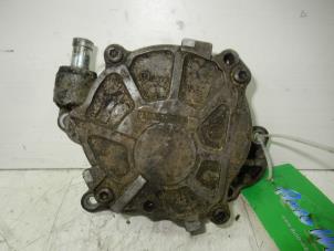 Begagnade Vakuumpump (diesel) Volkswagen Transporter/Caravelle T5 2.0 TDI DRF Pris € 85,00 Marginaltabell erbjuds av Autobedrijf G.H. Wessel B.V.