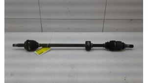 Used Front drive shaft, right Toyota Yaris (P1) 1.0 16V VVT-i Price € 49,00 Margin scheme offered by Autobedrijf G.H. Wessel B.V.