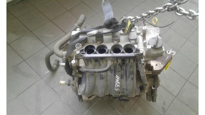 Engine from a Nissan Micra (K12) 1.2 16V 2006