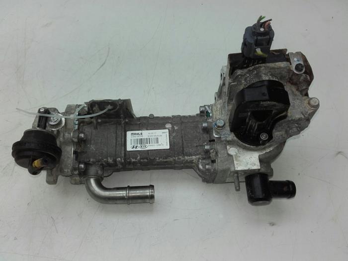 Usagé Refroidisseur RGE Kia Cee'd (JDB5) 1.4 CRDi 16V Prix € 135,45 Règlement à la marge proposé par Wessel Parts & Service B.V.