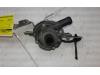 Secondary pump from a Mercedes A (W176), 2012 / 2018 2.2 A-220 CDI 16V, Hatchback, Diesel, 2.143cc, 120kW (163pk), FWD, OM651930, 2014-01 / 2018-05, 176.003 2016