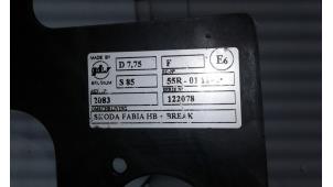 Usados Gancho de remolque Skoda Fabia Precio € 225,00 Norma de margen ofrecido por Autobedrijf G.H. Wessel B.V.