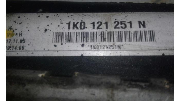 Usagé Radiateur Audi A3 (8P1) 2.0 TDI 16V Prix € 61,95 Règlement à la marge proposé par Wessel Parts & Service B.V.