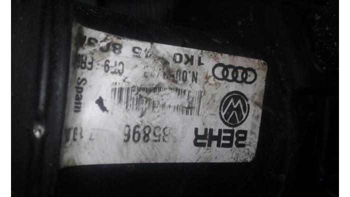 Usados Intercooler Audi A3 (8P1) 2.0 TDI 16V Precio € 61,95 Norma de margen ofrecido por Wessel Parts & Service B.V.