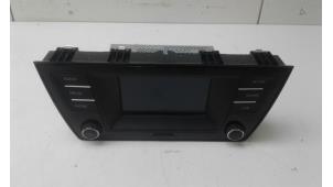 Gebrauchte Radio Skoda Fabia III (NJ3) 1.2 TSI 16V Preis € 225,00 Margenregelung angeboten von Autobedrijf G.H. Wessel B.V.